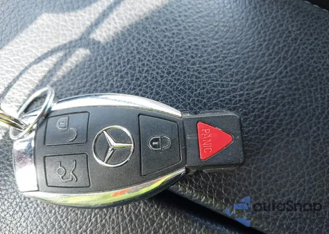 2017 Mercedes-Benz Gls 450 4Matic z USA, uszkodzony, nr VIN 4JGDF6EE6HA937136